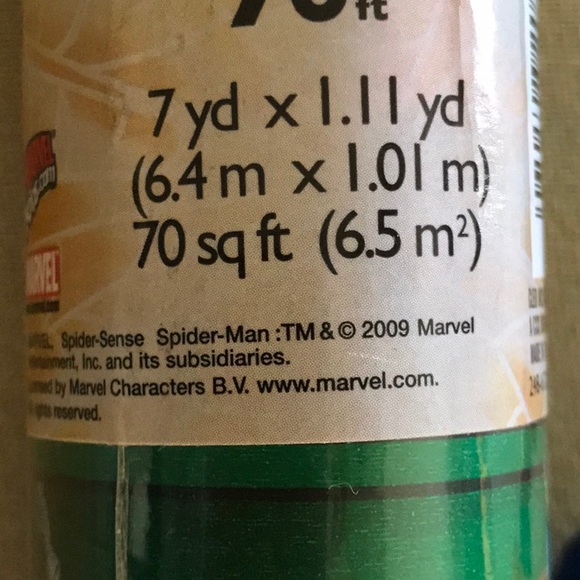 Vintage 2003 Marvel Spider-Man ornament & new roll of Gift Wrapping Paper - Picture 8 of 10